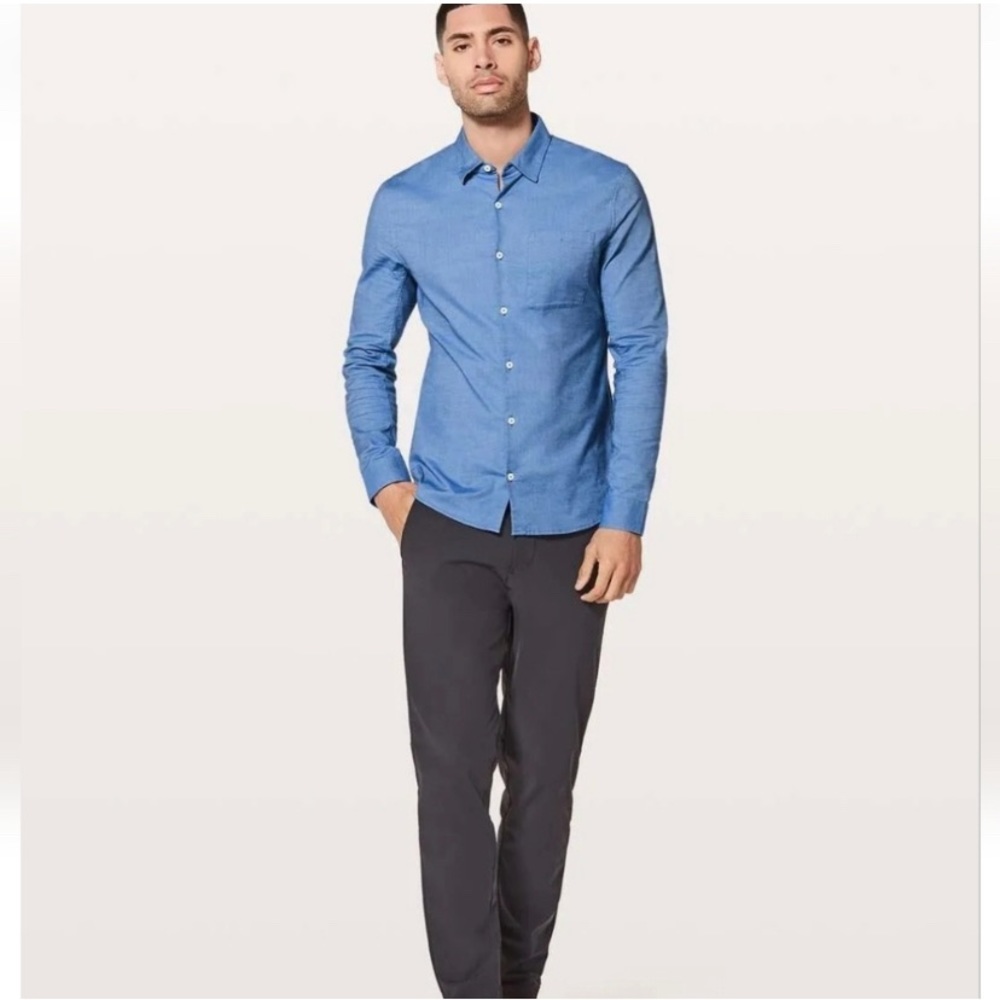 White lululemon men’s button down Oxford shirt